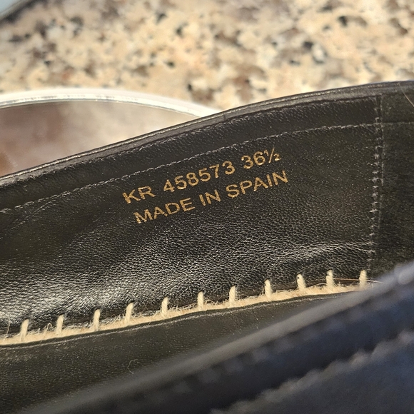 YSL Lambskin Espadrilles-Full Inclusion!🔥 - Picture 13 of 13